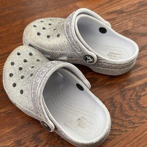 CROCS Kids Size 10 Glitter Silver/Purple